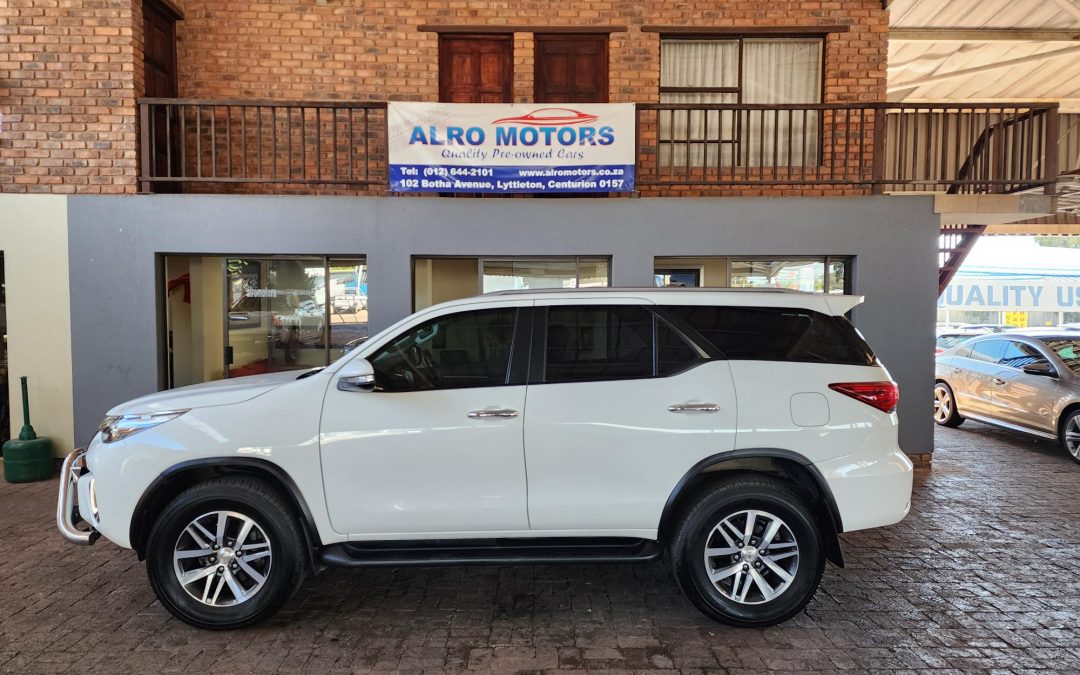 2017 TOYOTA FORTUNER 2.8 GD-6 R/B A/T