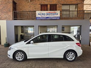 2013 MERCEDES BENZ B200 CDi BE A/T