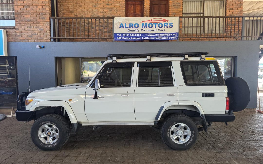 2014 TOYOTA LANDCRUISER 76 4.5D V8 S/W
