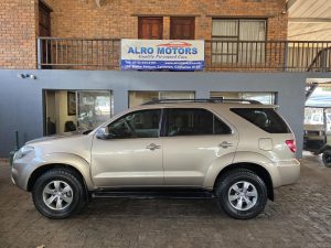 2008 TOYOTA FORTUNER 4.0 V6 A/T 4X4