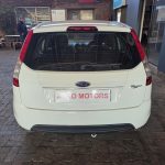 2015 FORD FIGO 1.4 TREND full