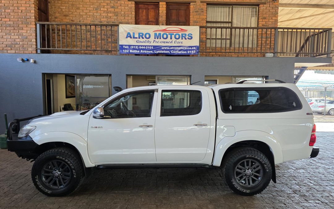 2011 TOYOTA HILUX 3.0 D-4D RAIDER 4X4 A/T P/U D/C