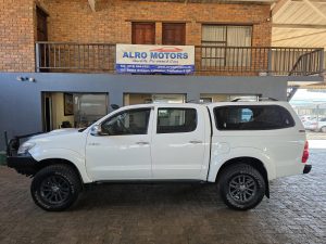 2011 TOYOTA HILUX 3.0 D-4D RAIDER 4X4 A/T P/U D/C
