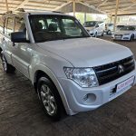2012 MITSUBISHI PAJERO 3.2 Di-DC GLX LWB A/T full