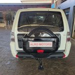 2012 MITSUBISHI PAJERO 3.2 Di-DC GLX LWB A/T full
